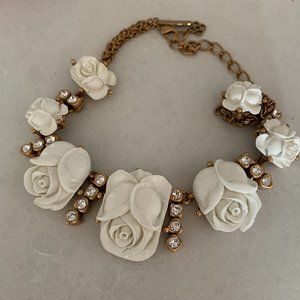 Oscar de La Renta Rose Resin necklace